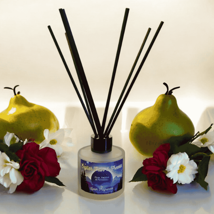 English Pear & Freesia Reed Diffuser | Free Delivery Over £30 – Lunar ...
